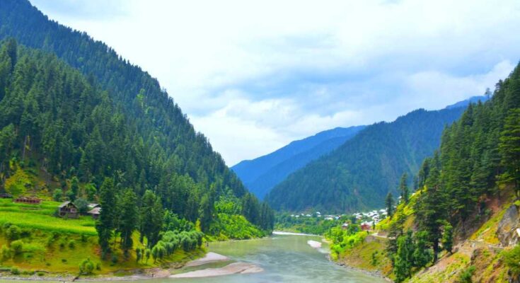 Neelum Valley Azad Kashmir Tourist Place in 2024